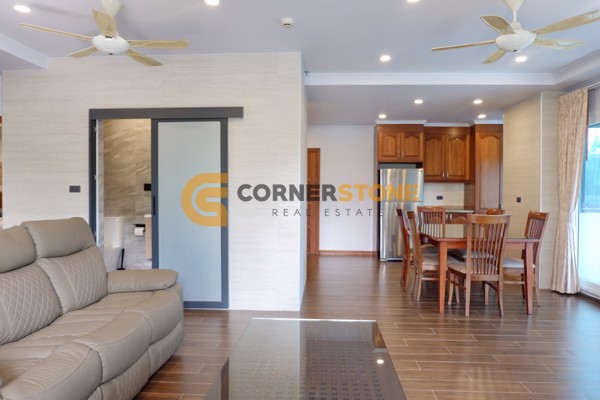 Picture of 2 bedroom Condo in View Talay Residence 5 Pratumnak Hill