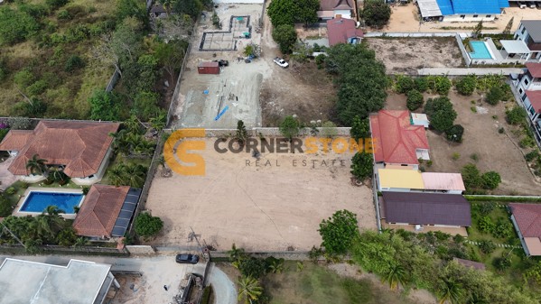 Picture of 433.2 sqw Land Plot in Huay Yai