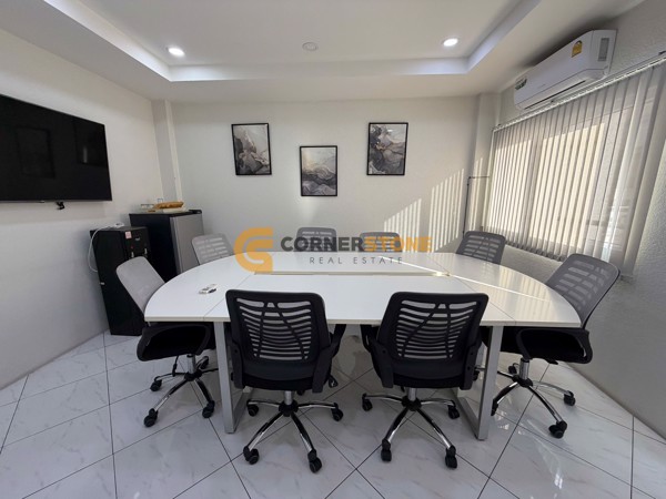 Picture of Landmark Waterfront Commercial Property at Bali Hai Pier with Rooftop Views