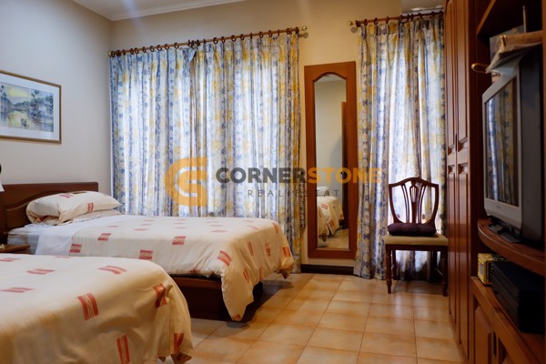 Picture of 4 bedroom House in  Phoenix Golf Course