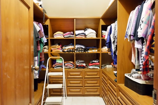 Picture of 4 bedroom House in  Phoenix Golf Course