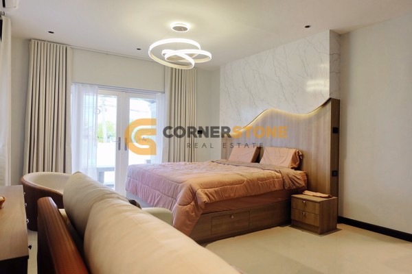 Picture of 5 bedroom House in  Pattaya