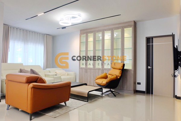 Picture of 5 bedroom House in  Pattaya