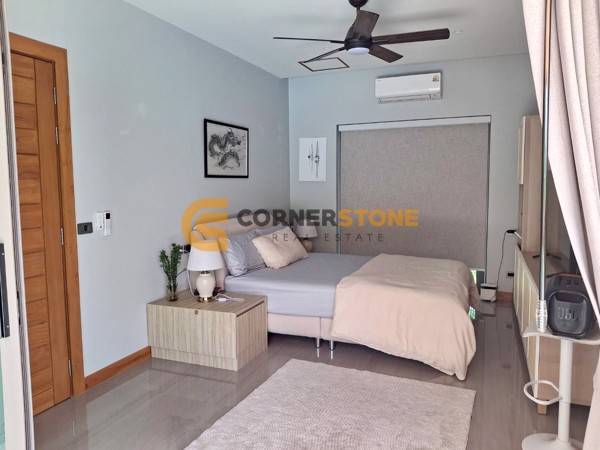 Picture of 4 bedroom House in Lakeside Court 1 Mabprachan Lake East Pattaya