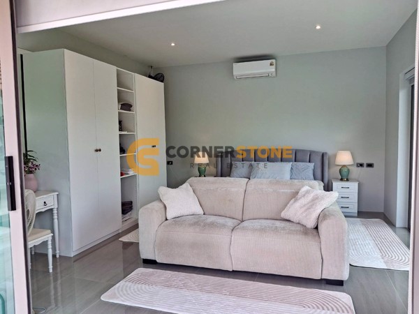 Picture of 4 bedroom House in Lakeside Court 1 Mabprachan Lake East Pattaya