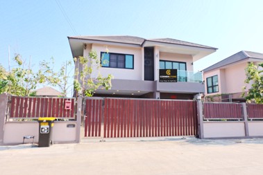 Picture of 4 bedroom House in The Lake Huay Yai Huay Yai