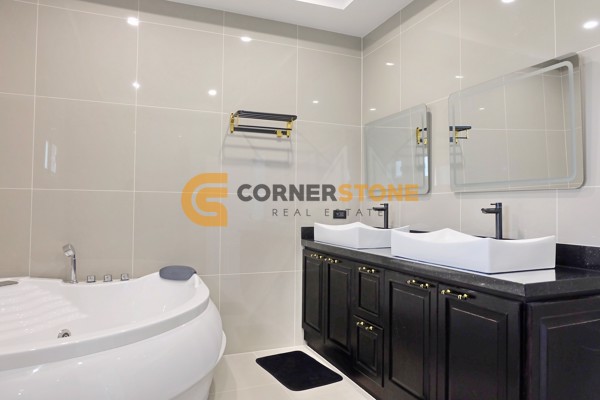 Picture of 5 bedroom House in Pattaya Lagoon Pattaya