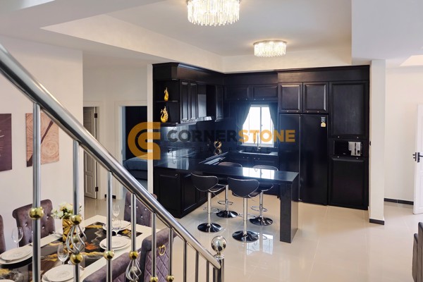 Picture of 5 bedroom House in Pattaya Lagoon Pattaya