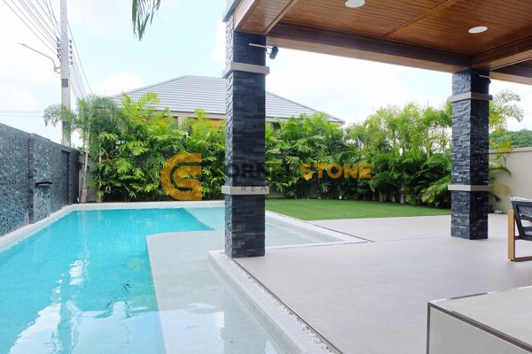 Picture of 5 bedroom House in The Shades Villas Mabprachan East Pattaya