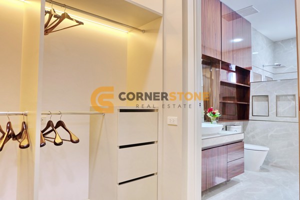 Picture of 5 bedroom House in The Shades Villas Mabprachan East Pattaya