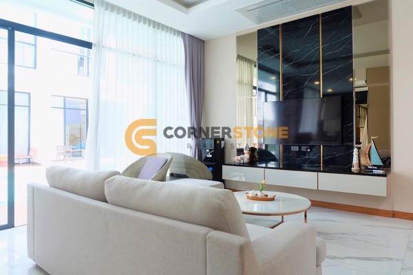 Picture of 3 bedroom House in Villa La Ritchie East Pattaya
