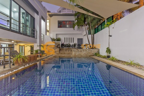 Picture of Angel Villa at Highgrove Villas Pratumnak Hill