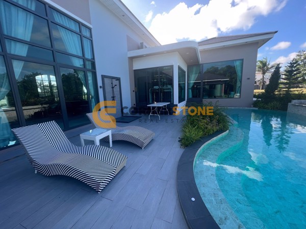Picture of 4 bedroom House in The Village Horseshoe Point East Pattaya