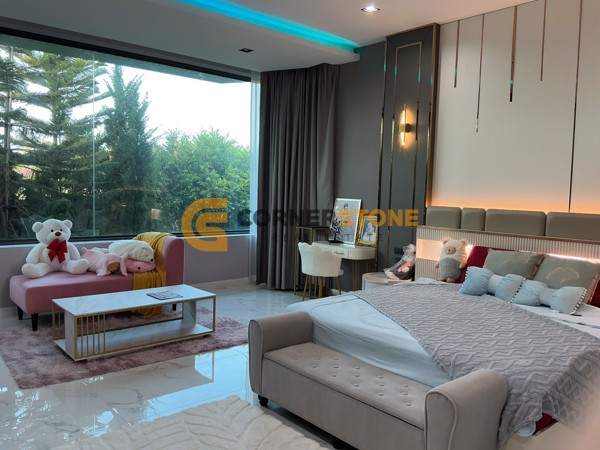 Picture of 4 bedroom House in The Village Horseshoe Point East Pattaya