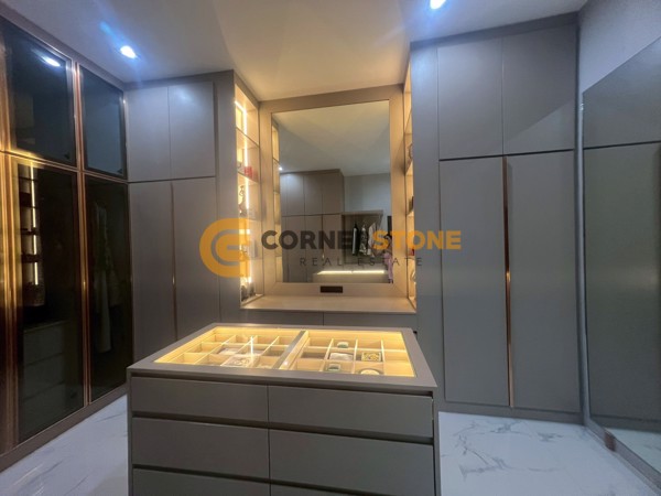 Picture of 4 bedroom House in The Village Horseshoe Point East Pattaya
