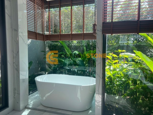 Picture of 4 bedroom House in The Village Horseshoe Point East Pattaya