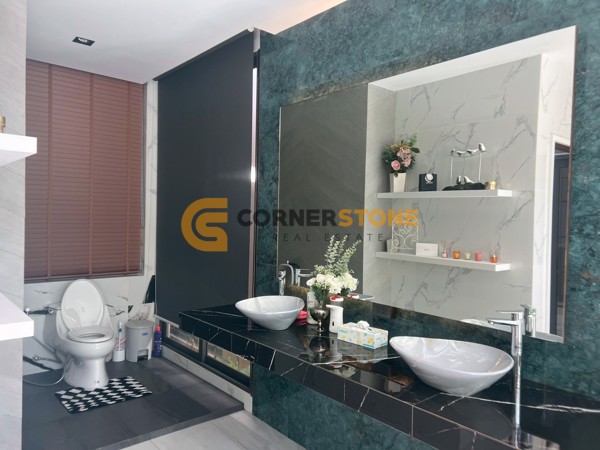 Picture of 4 bedroom House in The Village Horseshoe Point East Pattaya