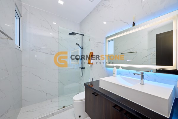 Picture of Private Pool 3 Bed Villa at Mabprachan Lake East Pattaya