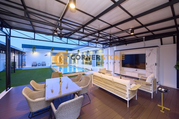 Picture of Private Pool 3 Bed Villa at Mabprachan Lake East Pattaya