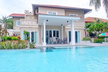 Picture of 4 bedroom House in Fan Thip Village 2 East Pattaya