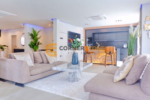 Picture of 4 bedroom House in Fan Thip Village 2 East Pattaya