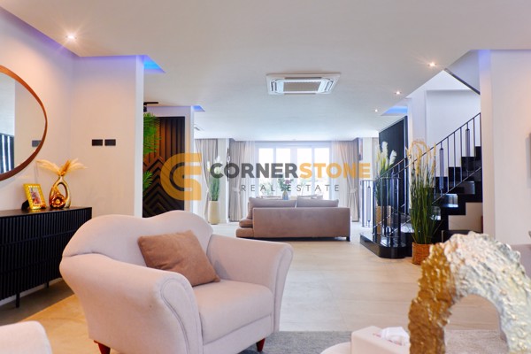 Picture of 4 bedroom House in Fan Thip Village 2 East Pattaya