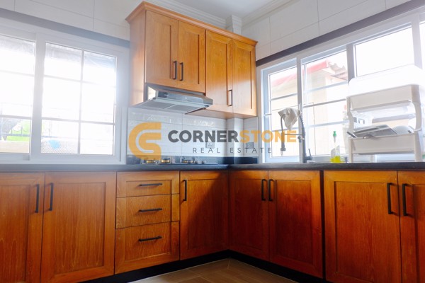 Picture of 4 bedroom House in Fan Thip Village 2 East Pattaya