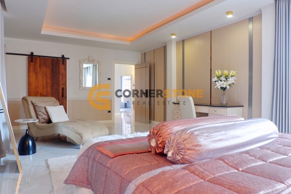 Picture of 4 bedroom House in Fan Thip Village 2 East Pattaya