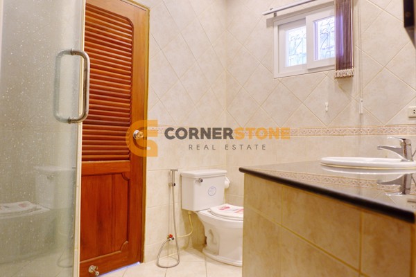 Picture of 2 bedroom House in Nirvana Pool Villa East Pattaya