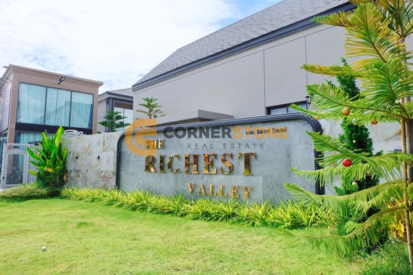 Picture of 5 bedroom House in The Richest Valley - Mabprachan Lake East Pattaya