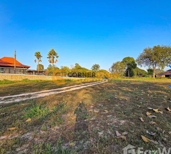 Picture of 400 wah² Land Plot on Phoenix Golf Course