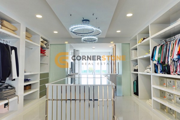 Picture of บ้านหรูวิวทะเล 7 ห้องนอน ใน Siam Royal View