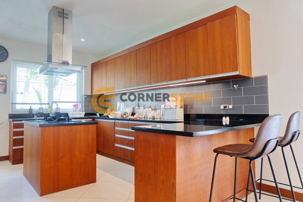 Picture of 4 bedroom House in Green Field Villa 5 East Pattaya