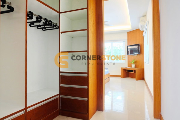 Picture of 4 bedroom House in Green Field Villa 5 East Pattaya