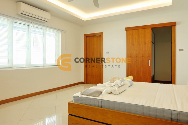 Picture of 4 bedroom House in Green Field Villa 5 East Pattaya