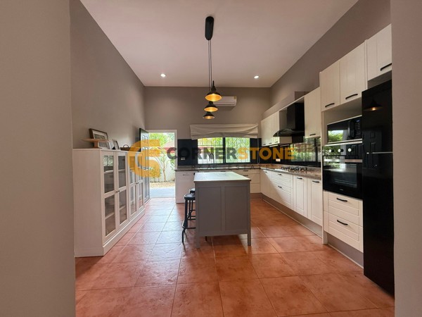 Picture of 4 bedroom House in Laurel Park Horseshoe Point East Pattaya