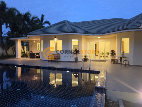 Picture of 4 bedroom House in Green Field Villa 5 East Pattaya