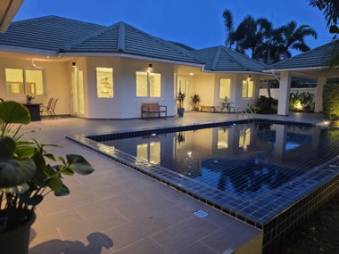 Picture of 4 bedroom House in Green Field Villa 5 East Pattaya