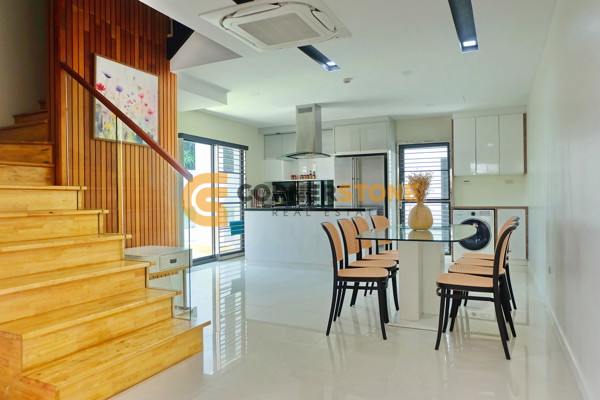 Picture of 4 bedroom House in  East Pattaya