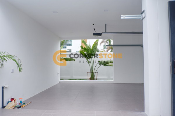 Picture of 4 bedroom House in Palm Lakeside Villas East Pattaya