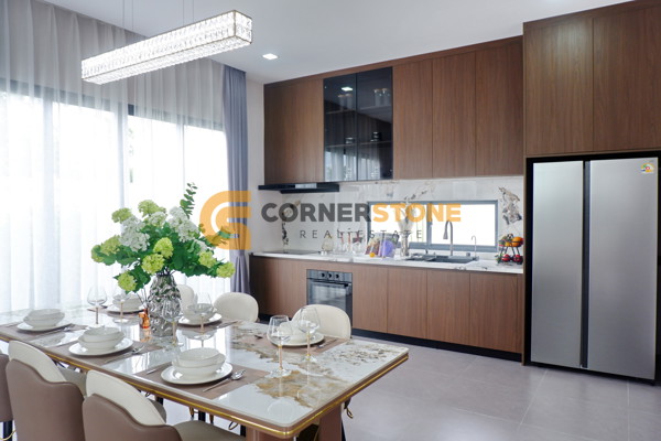 Picture of 4 bedroom House in Palm Lakeside Villas East Pattaya