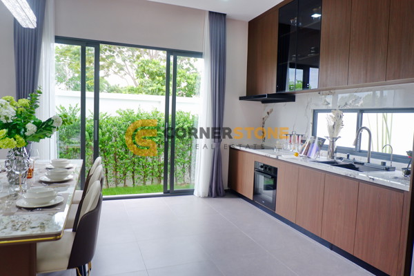 Picture of 4 bedroom House in Palm Lakeside Villas East Pattaya