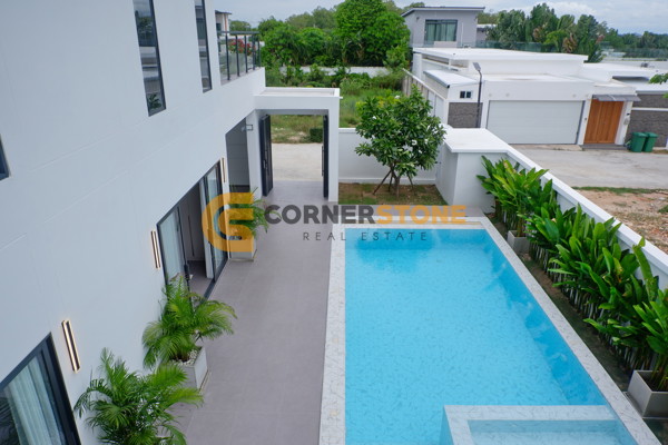 Picture of 4 bedroom House in Palm Lakeside Villas East Pattaya