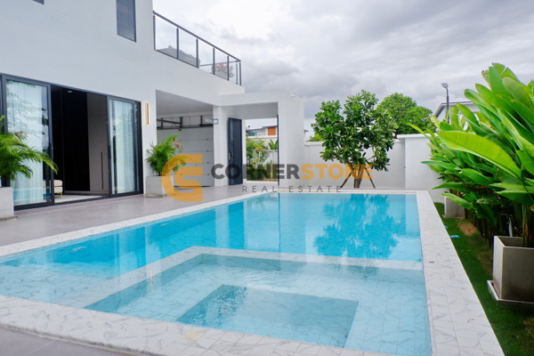 Picture of 4 bedroom House in Palm Lakeside Villas East Pattaya