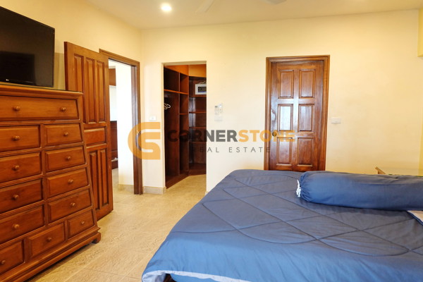 Picture of 1 Bedroom Condo in Sombat Pattaya Condotel Pratumnak Hill