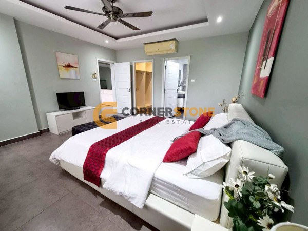 Picture of 2 bedroom Condo in Tudor Court Pratumnak Hill