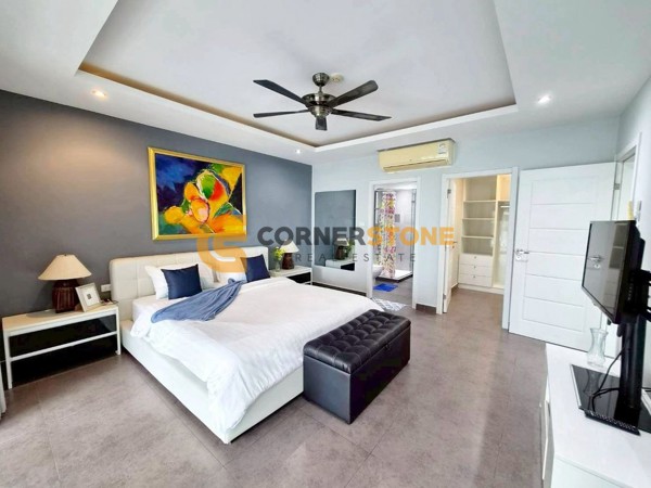 Picture of 2 bedroom Condo in Tudor Court Pratumnak Hill