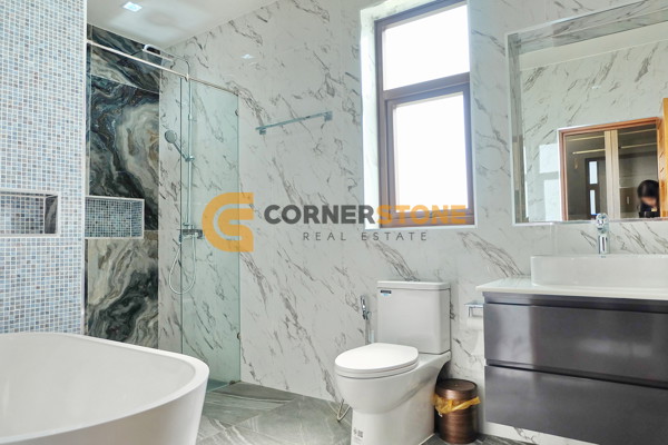 Picture of 5 bedroom House in  East Pattaya