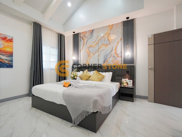 Picture of 4 bedroom House in Mabprachan Garden Resort East Pattaya