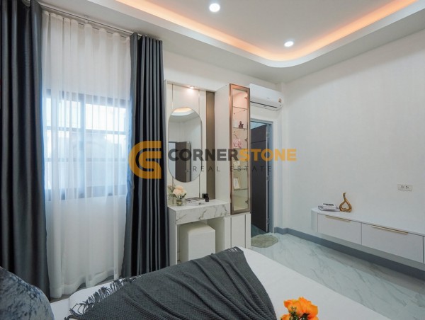 Picture of 4 bedroom House in Mabprachan Garden Resort East Pattaya